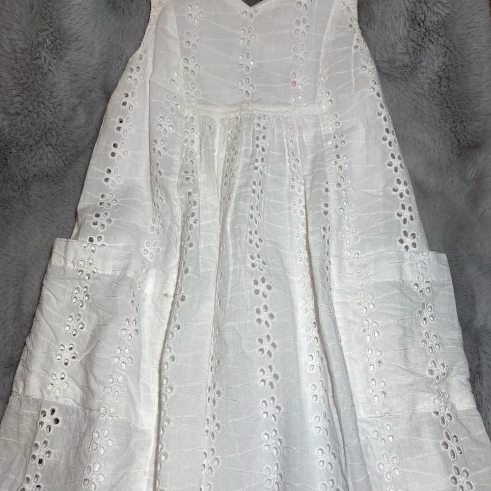 NWT JAPNA Little girls dress. White eyelet. Size 5/6